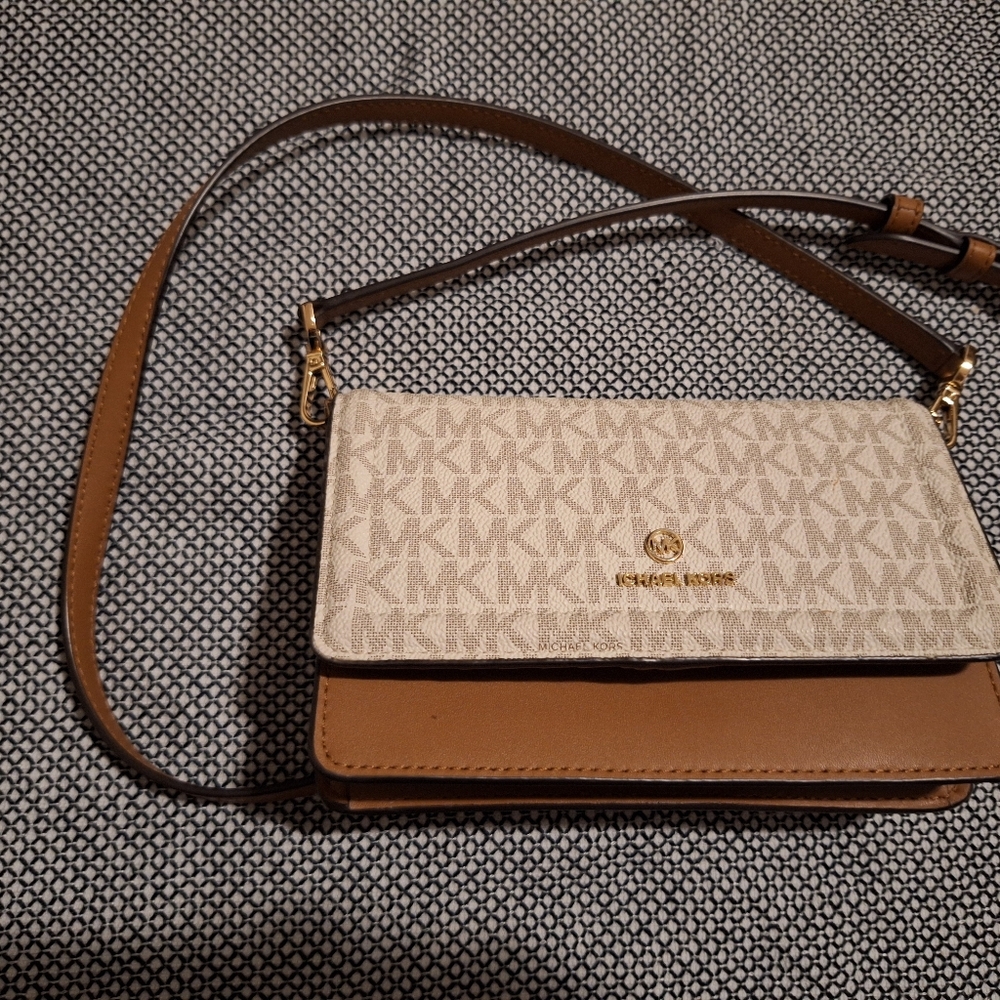 MichaelKors crossbody bag